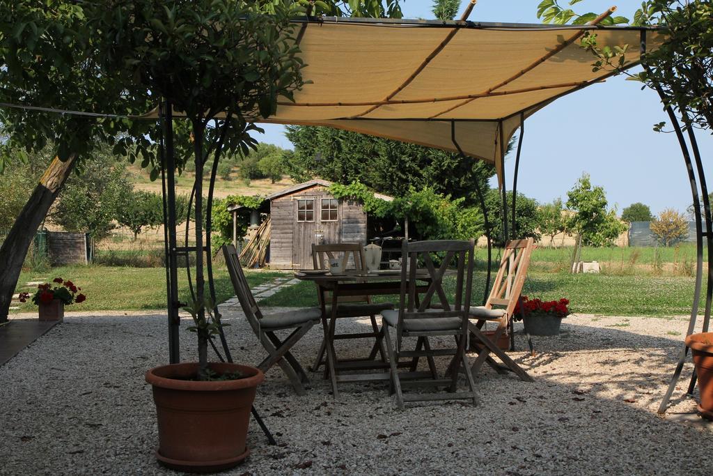 Casa Sorgente Bed and Breakfast San Costanzo Εξωτερικό φωτογραφία